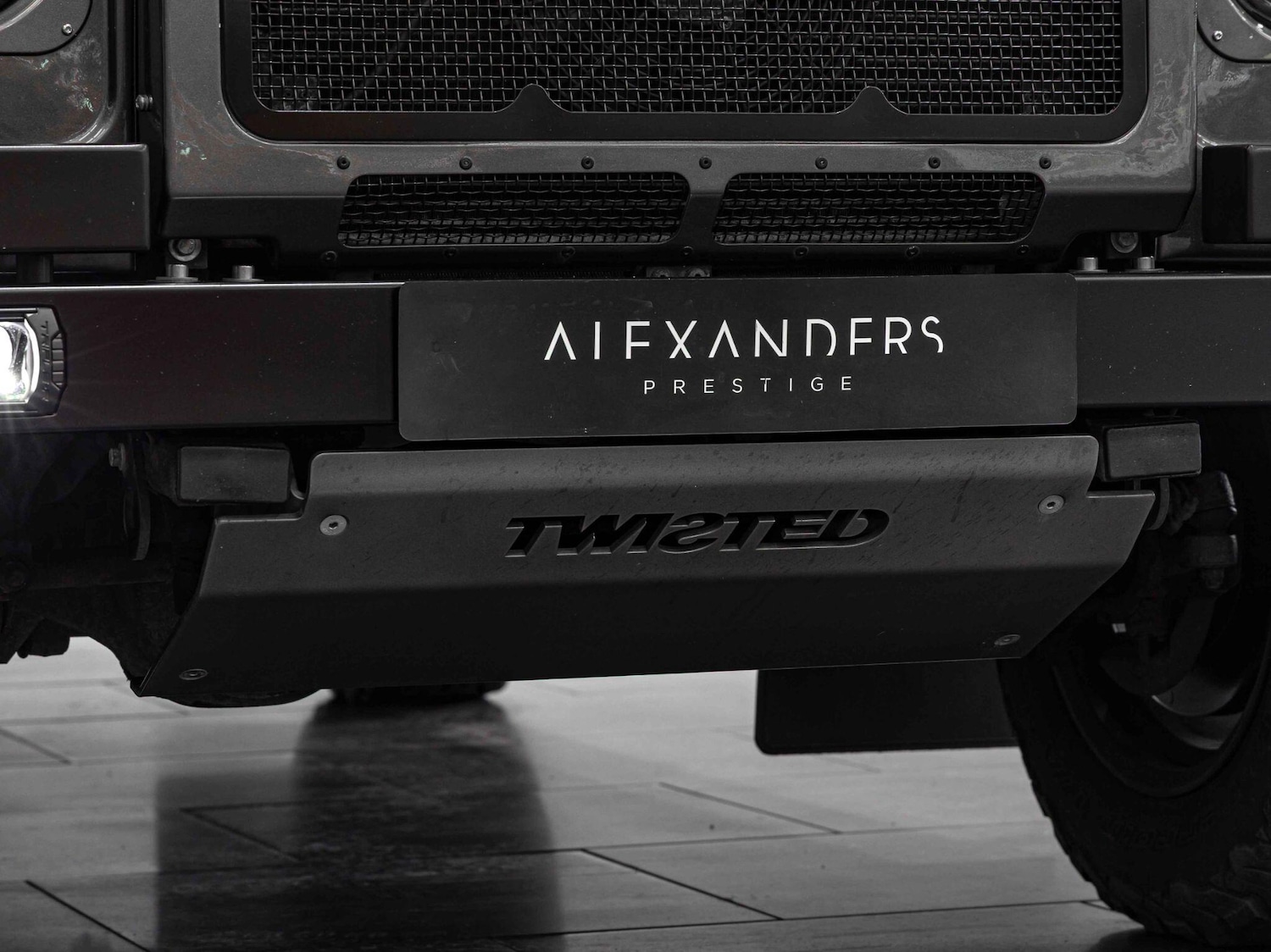 Used Land Rover Defender 110 2016 for sale - 76138732: Photo 26