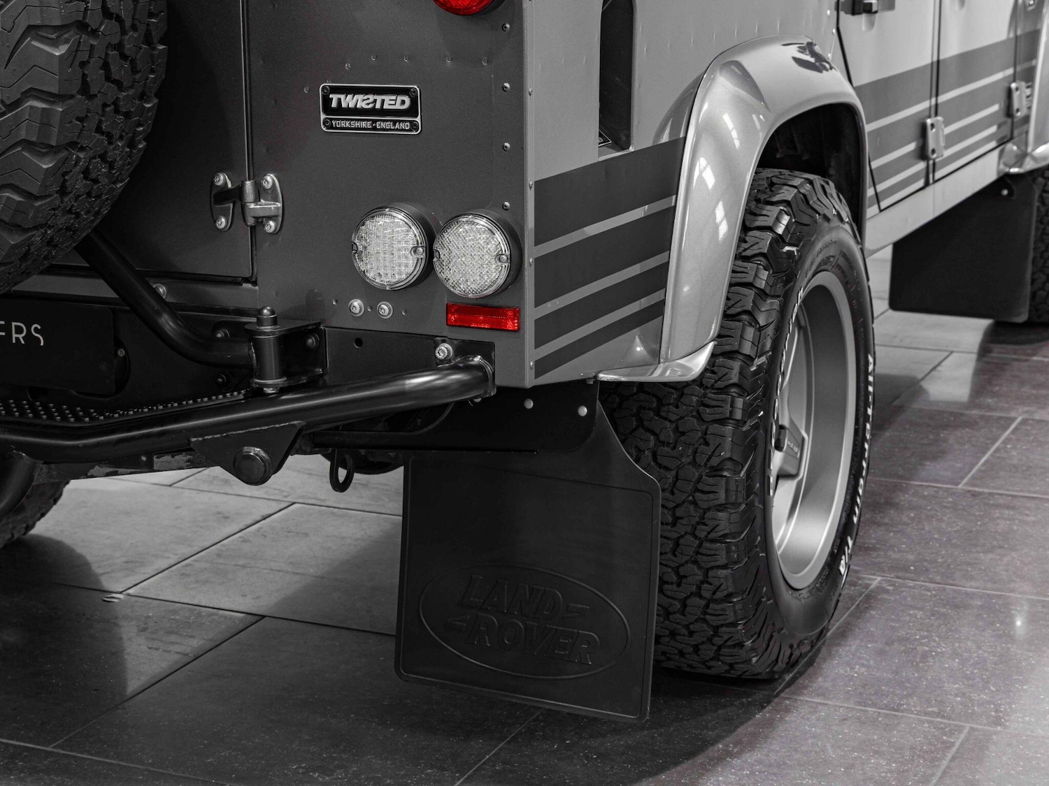 Used Land Rover Defender 110 2016 for sale - 76138732: Photo 32