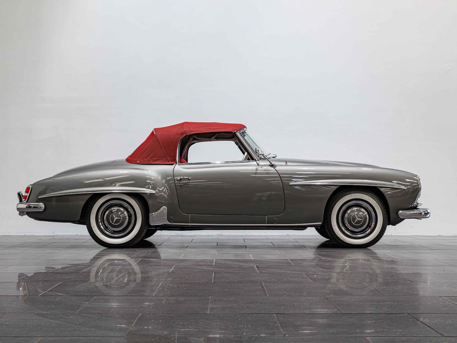 Used Mercedes-Benz 190 SL 2017 for sale - 76239297: Photo 21