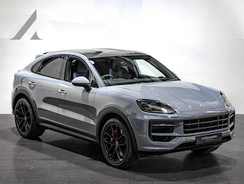 Used Porsche Cayenne 2024 for sale - 76989137: Photo