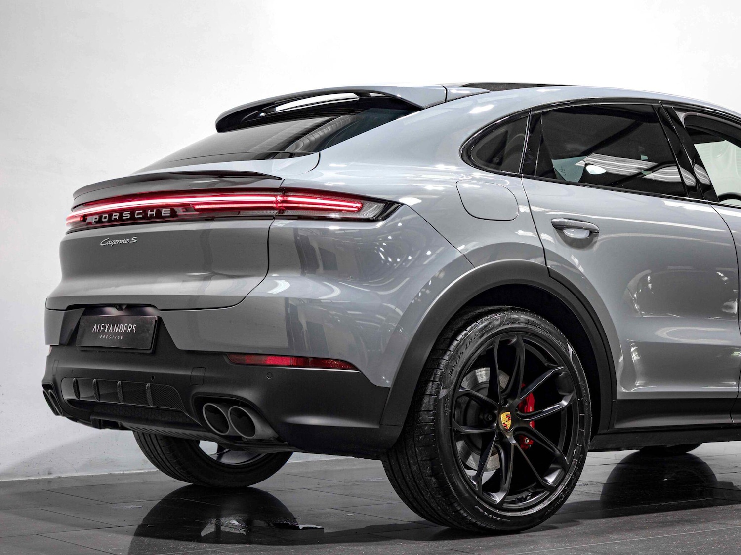 Used Porsche Cayenne 2024 for sale - 76989137: Photo 24