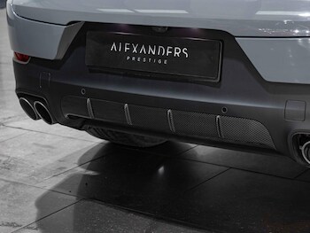 Used Porsche Cayenne 2024 for sale - 76989137: Photo