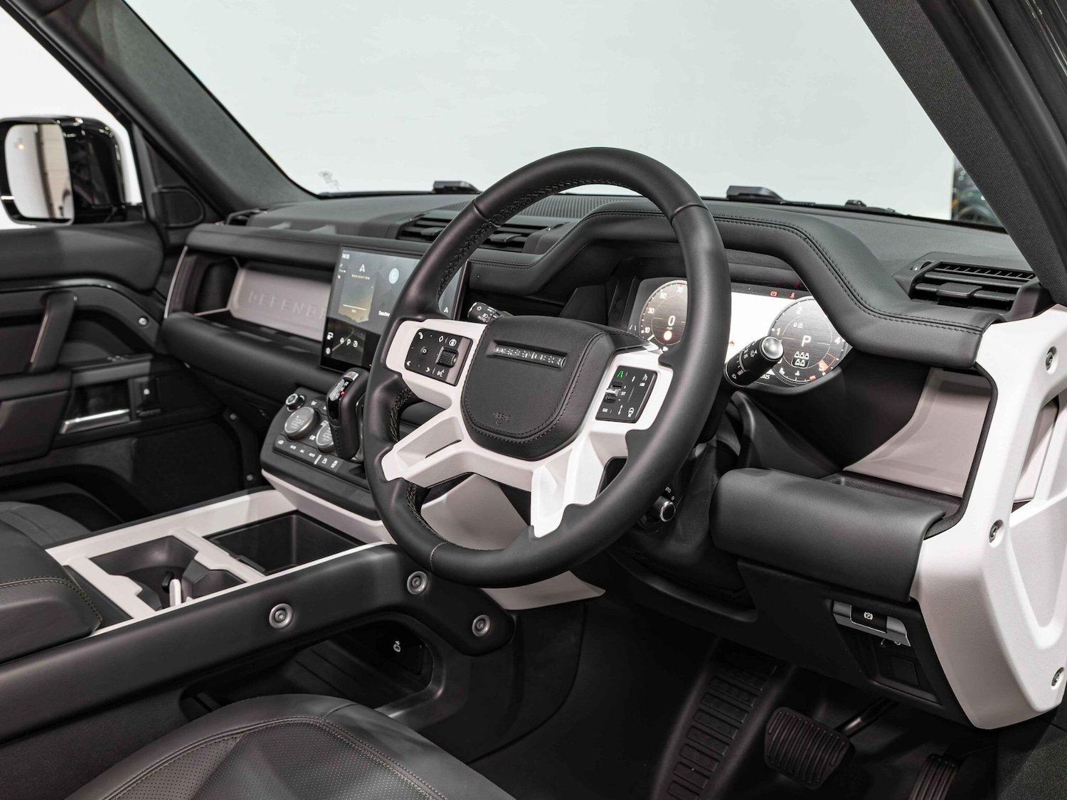 Used Land Rover Defender 110 2024 for sale - 77015284: Photo 8