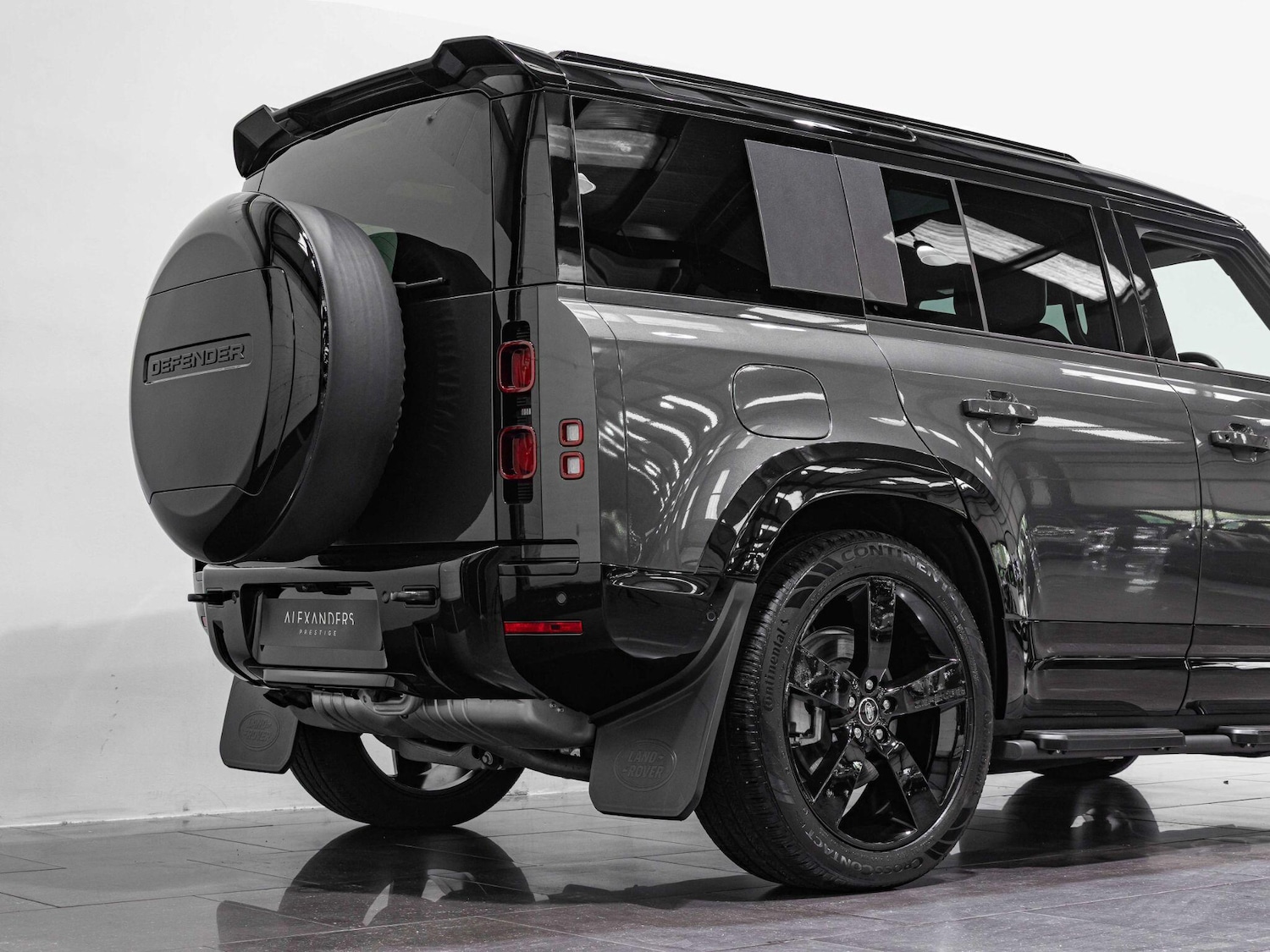 Used Land Rover Defender 110 for sale - 76727180: Photo 24