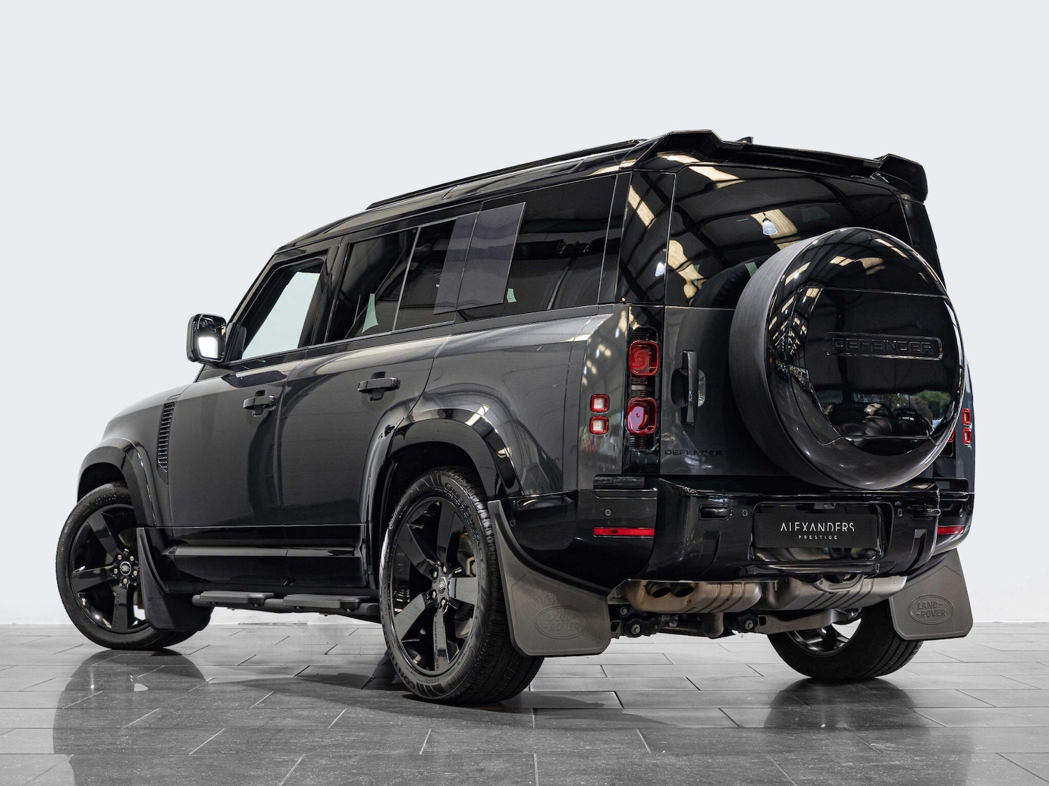 Used Land Rover Defender 110 for sale - 76727180: Photo 6