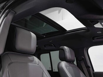 Used Land Rover Defender 110 2024 for sale - 78854302: Photo