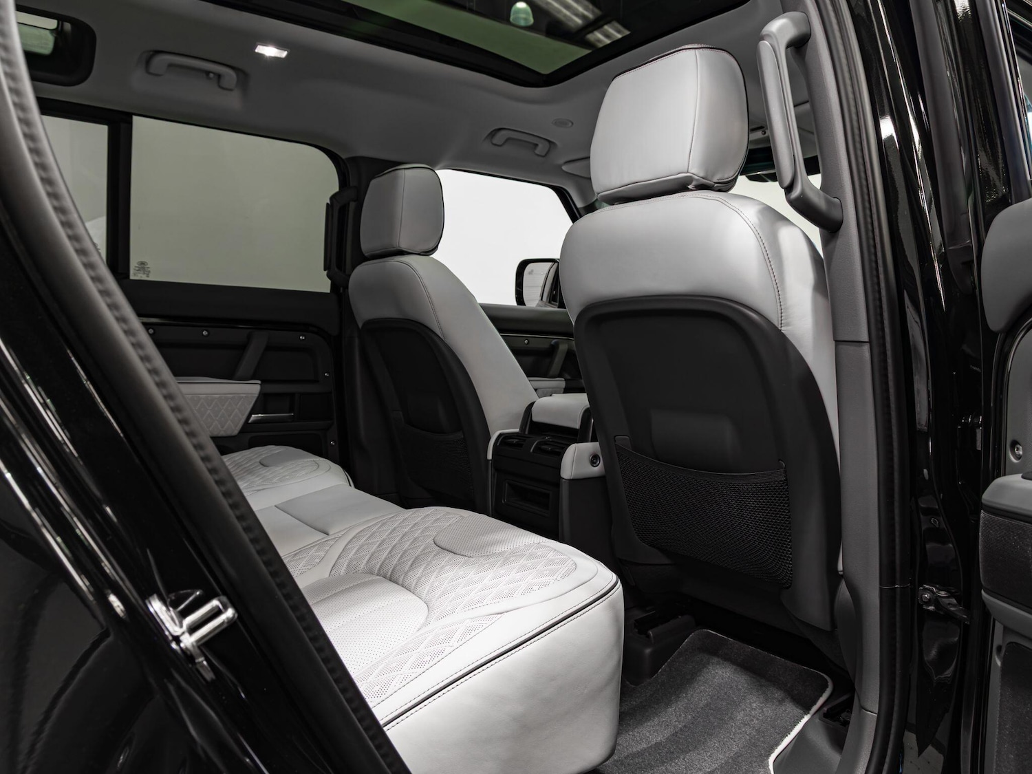 Used Land Rover Defender 110 2026 for sale - 77723135: Photo 19