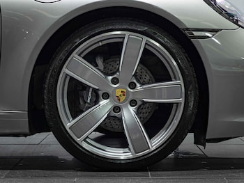 Used Porsche 911 2017 for sale - 77387334: Photo