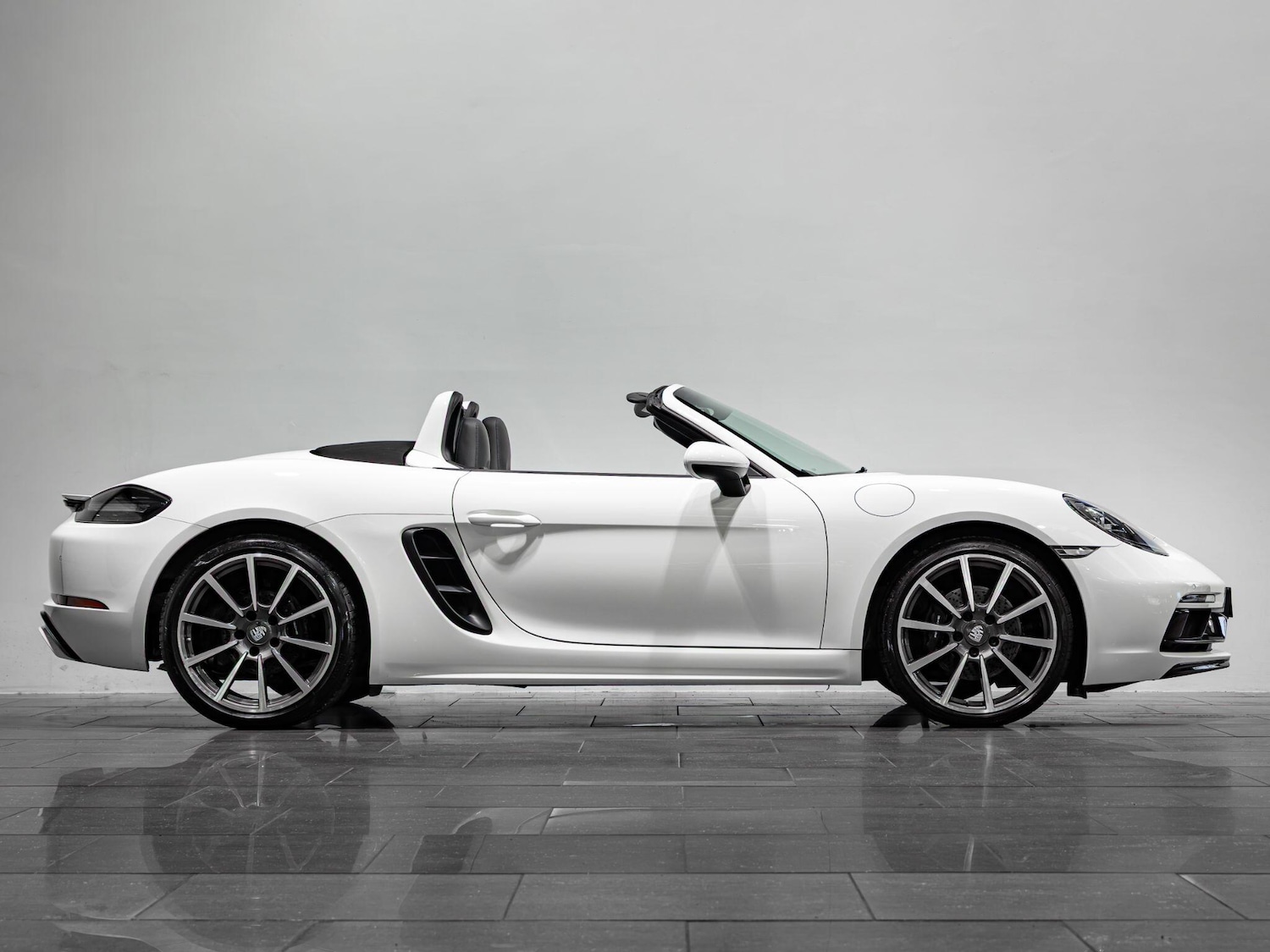 Used Porsche 718 Boxster 2018 for sale - 77191658: Photo 6