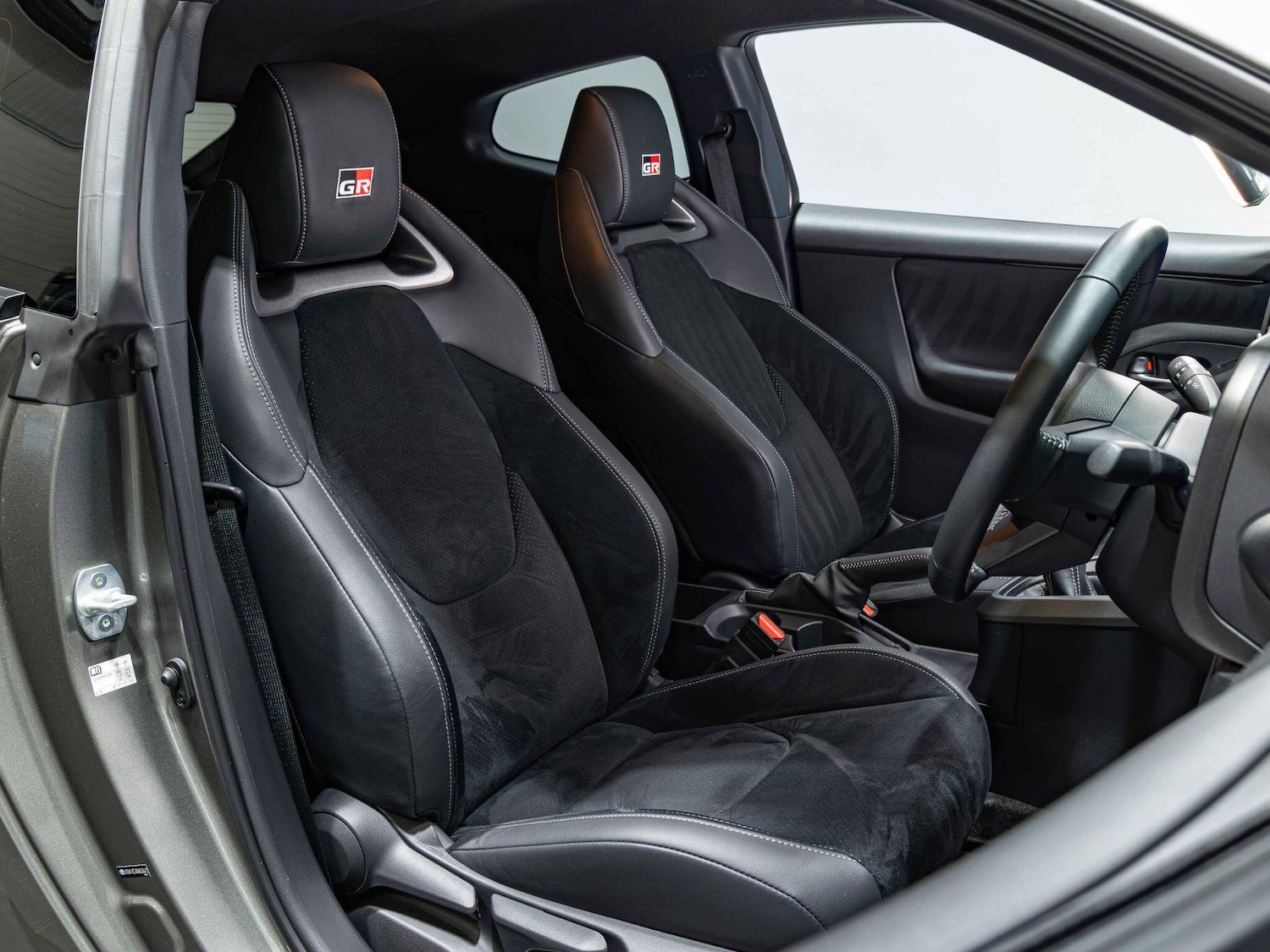 Used Toyota Yaris 2025 for sale - 77119647: Photo 2