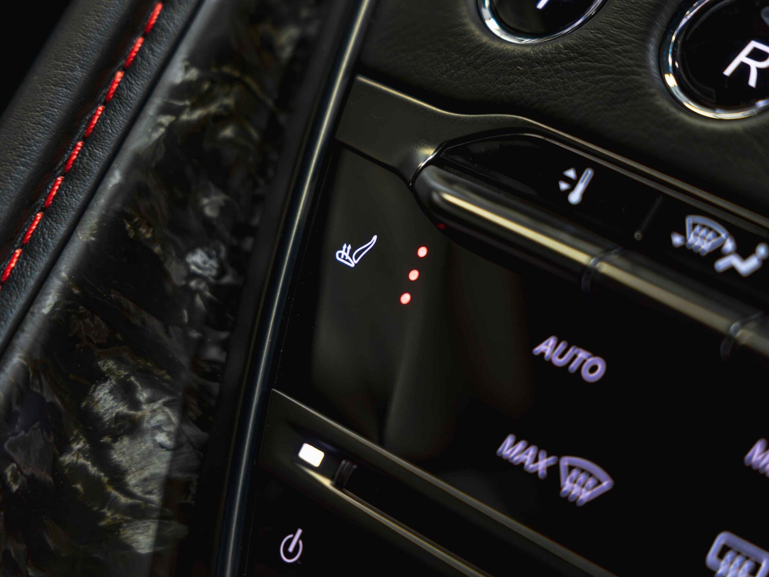 Used Aston Martin DBS for sale - 77993770: Photo 17