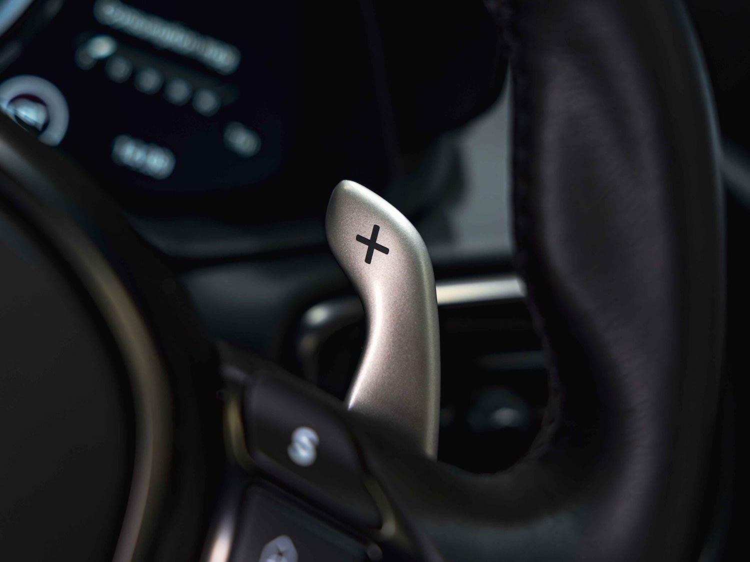 Used Aston Martin DBS for sale - 77993770: Photo 18