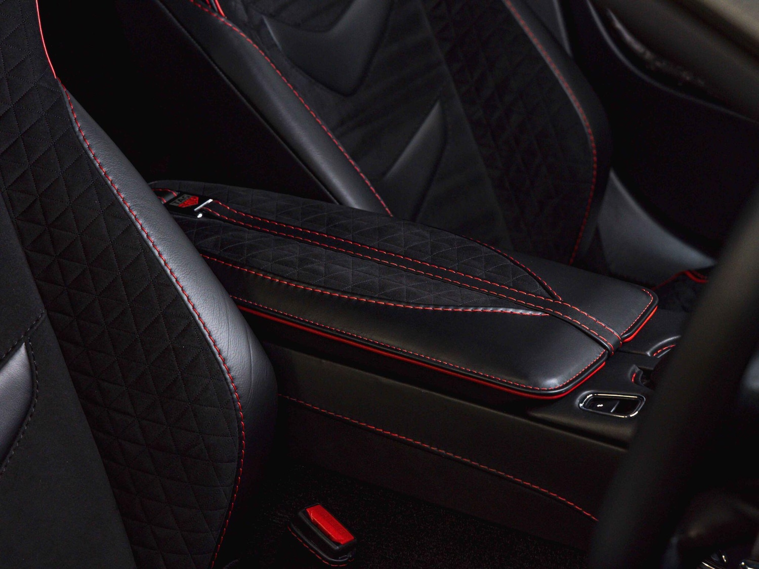 Used Aston Martin DBS for sale - 77993770: Photo 22