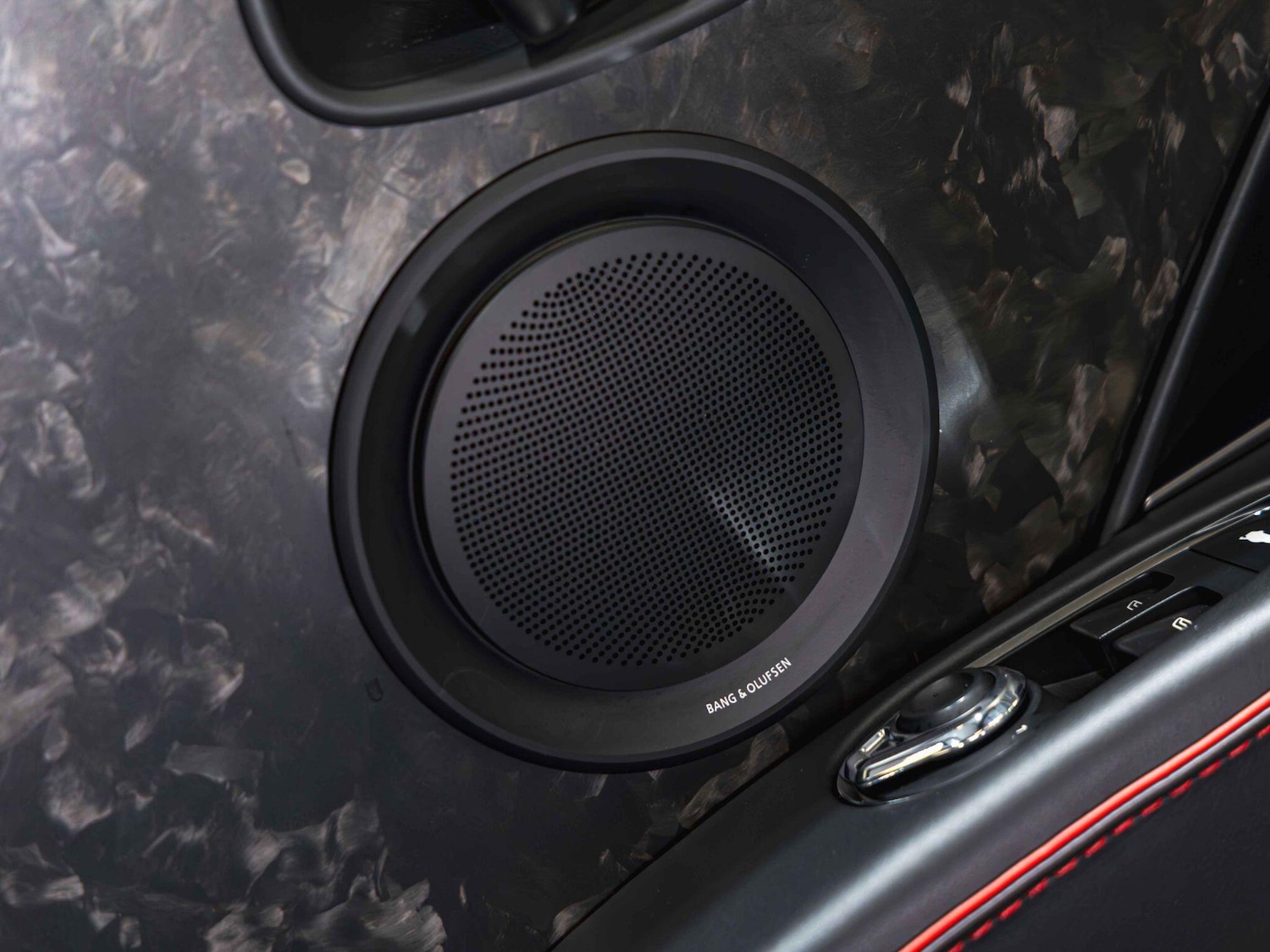 Used Aston Martin DBS for sale - 77993770: Photo 3