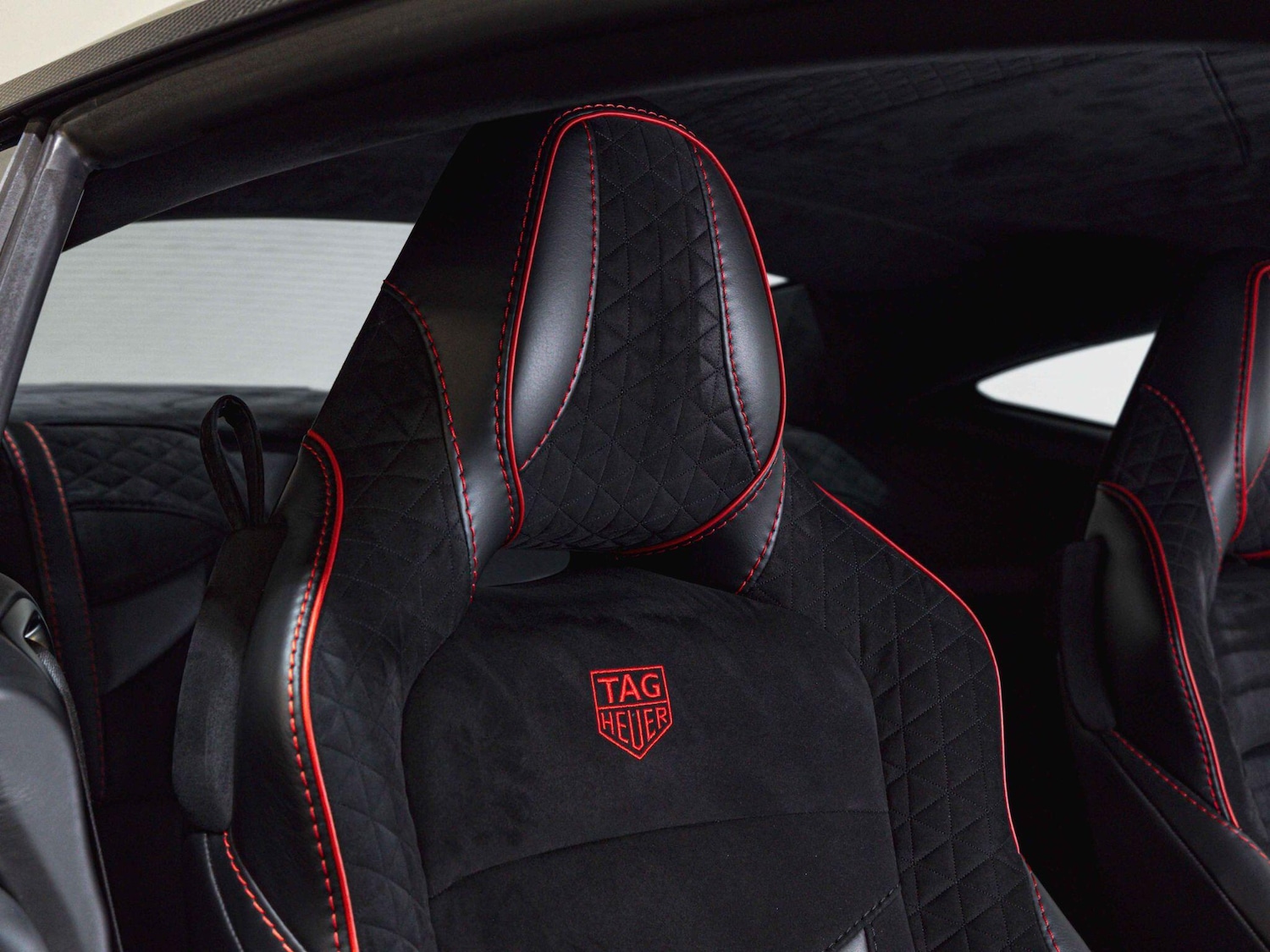 Used Aston Martin DBS for sale - 77993770: Photo 4