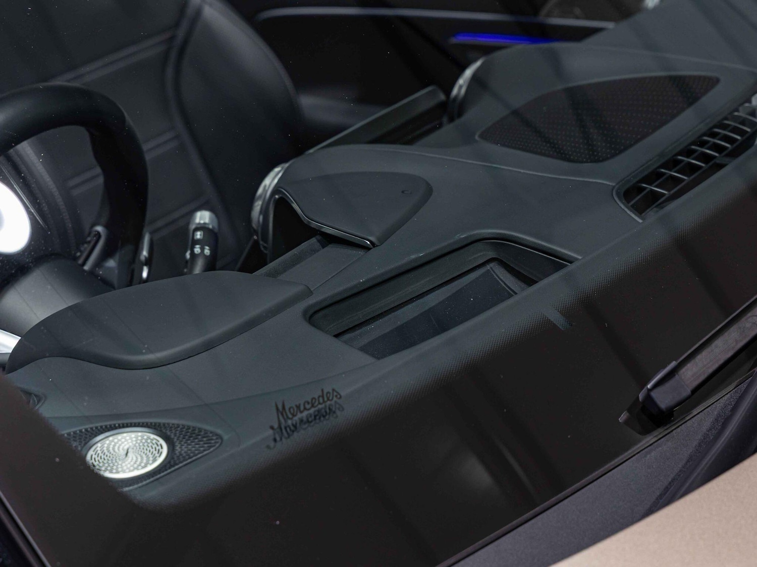 Used Mercedes-Benz SL 2023 for sale - 76472127: Photo 3