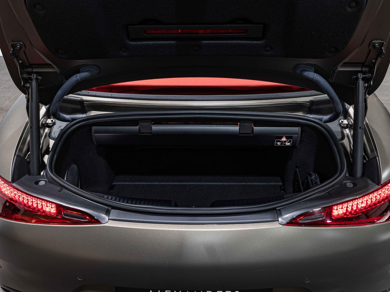 Used Mercedes-Benz SL 2023 for sale - 76472127: Photo 30