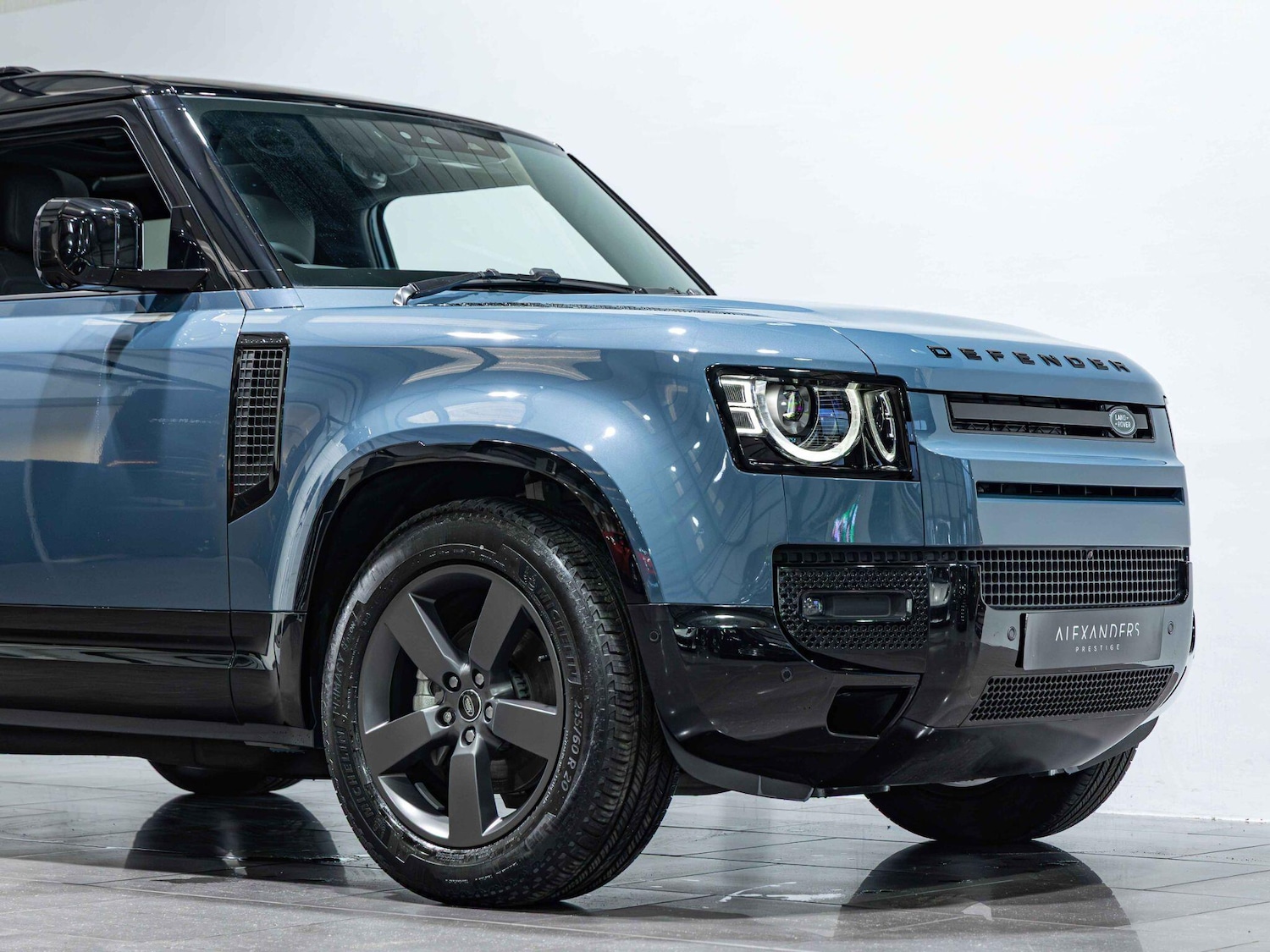 Used Land Rover Defender 90 2025 for sale - 77050088: Photo 12