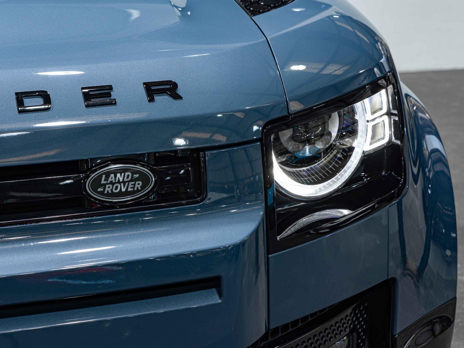 Used Land Rover Defender 90 2025 for sale - 77050088: Photo 14