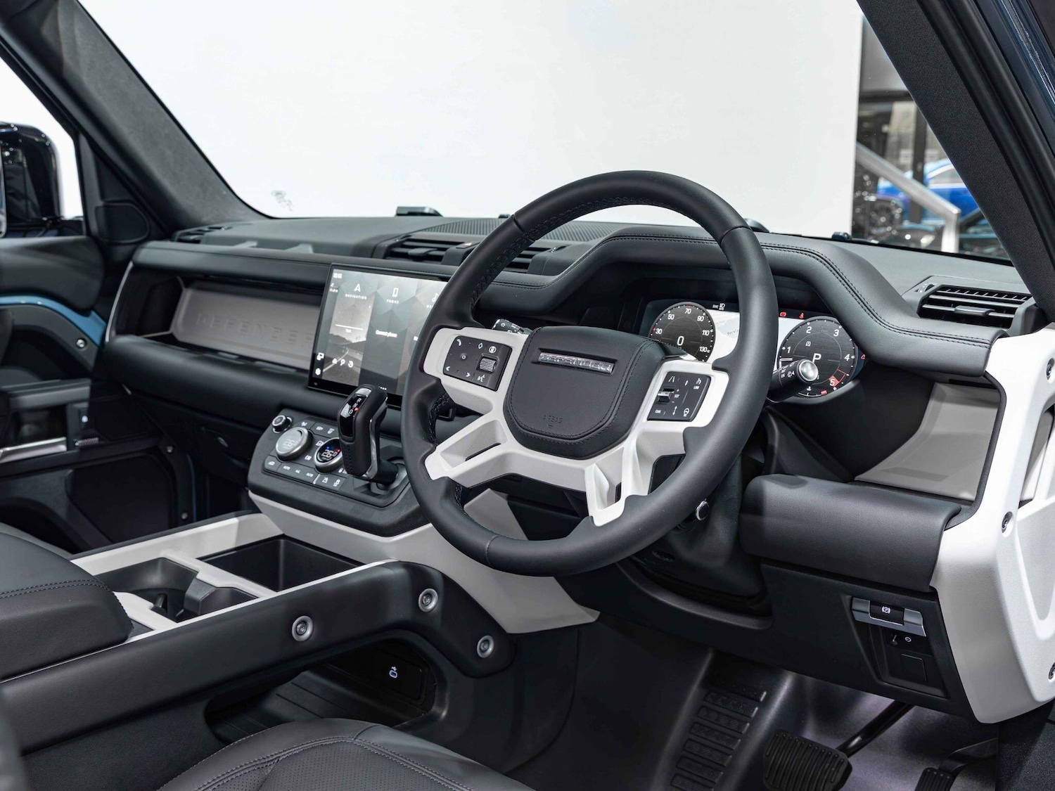 Used Land Rover Defender 90 2025 for sale - 77050088: Photo 16