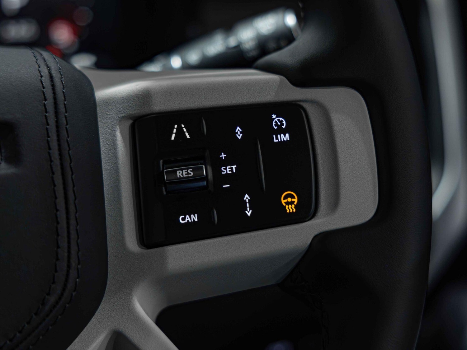 Used Land Rover Defender 90 2025 for sale - 77050088: Photo 18