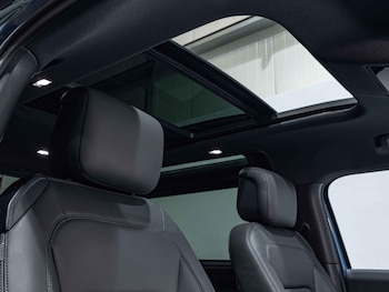 Used Land Rover Defender 90 2025 for sale - 77050088: Photo