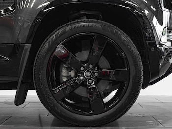 Used Land Rover Defender 90 2025 for sale - 78461067: Photo