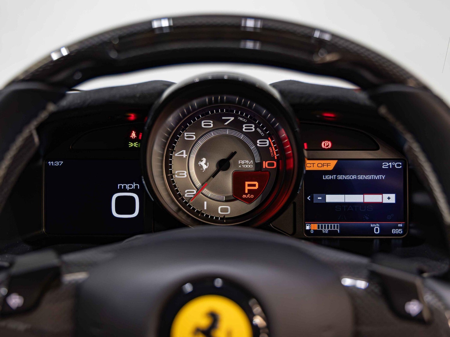 Used Ferrari 812 Competizione 2023 for sale - 76409022: Photo 13