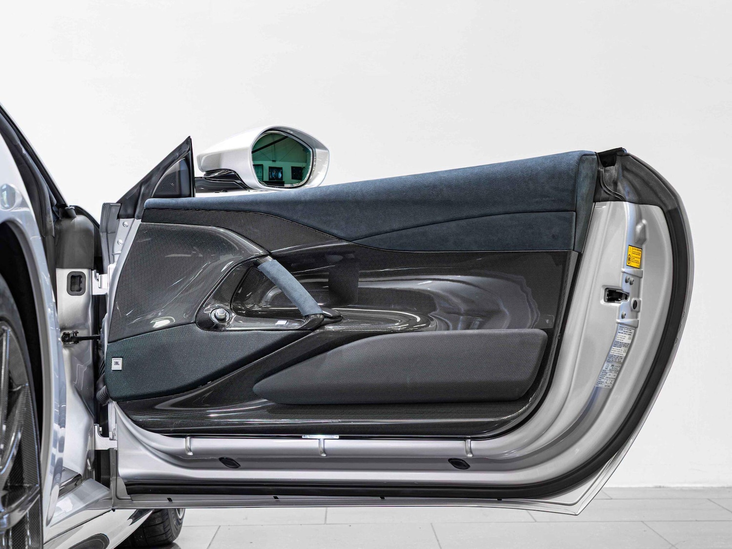 Used Ferrari 812 Competizione 2023 for sale - 76409022: Photo 23