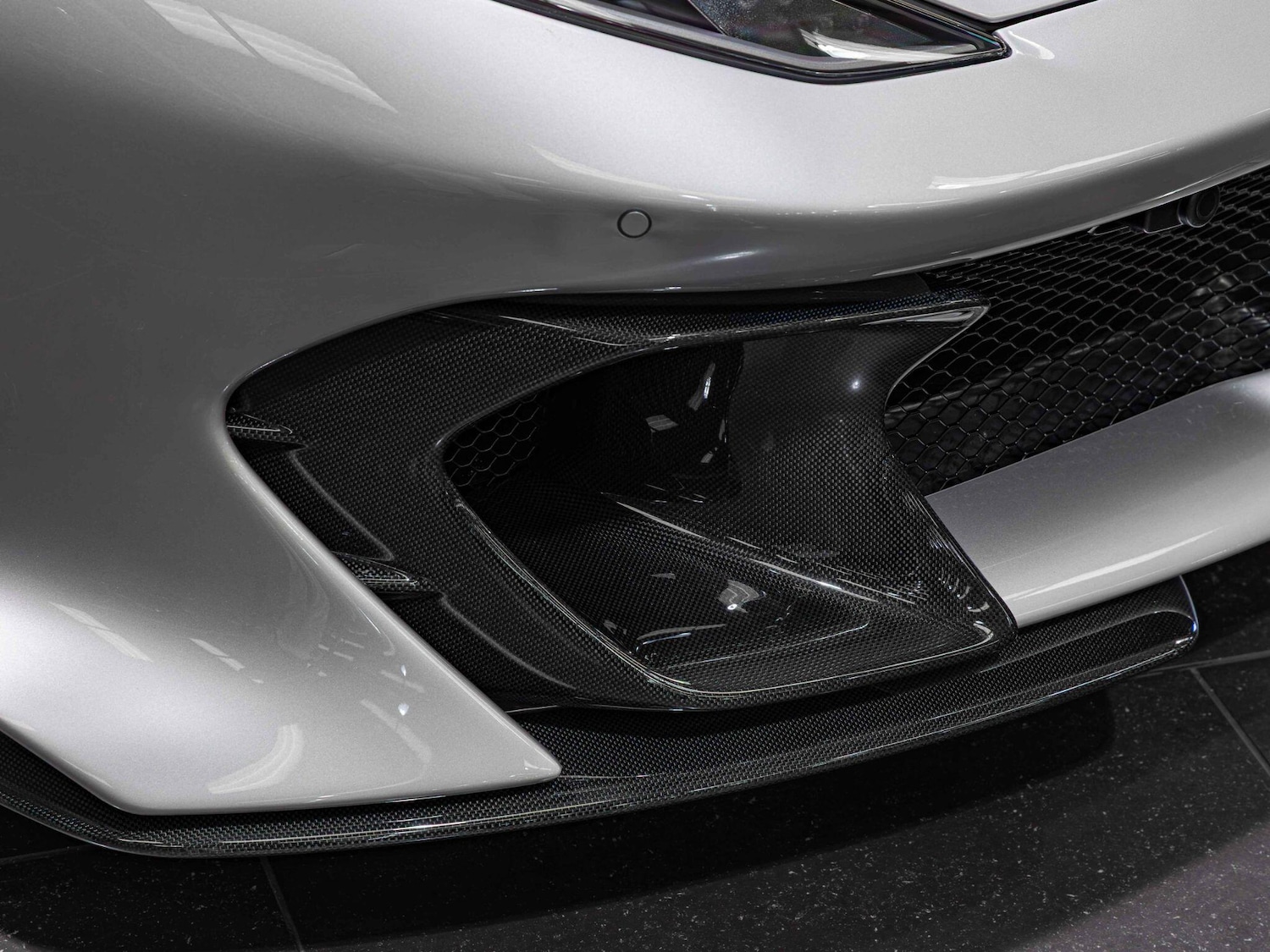 Used Ferrari 812 Competizione 2023 for sale - 76409022: Photo 39