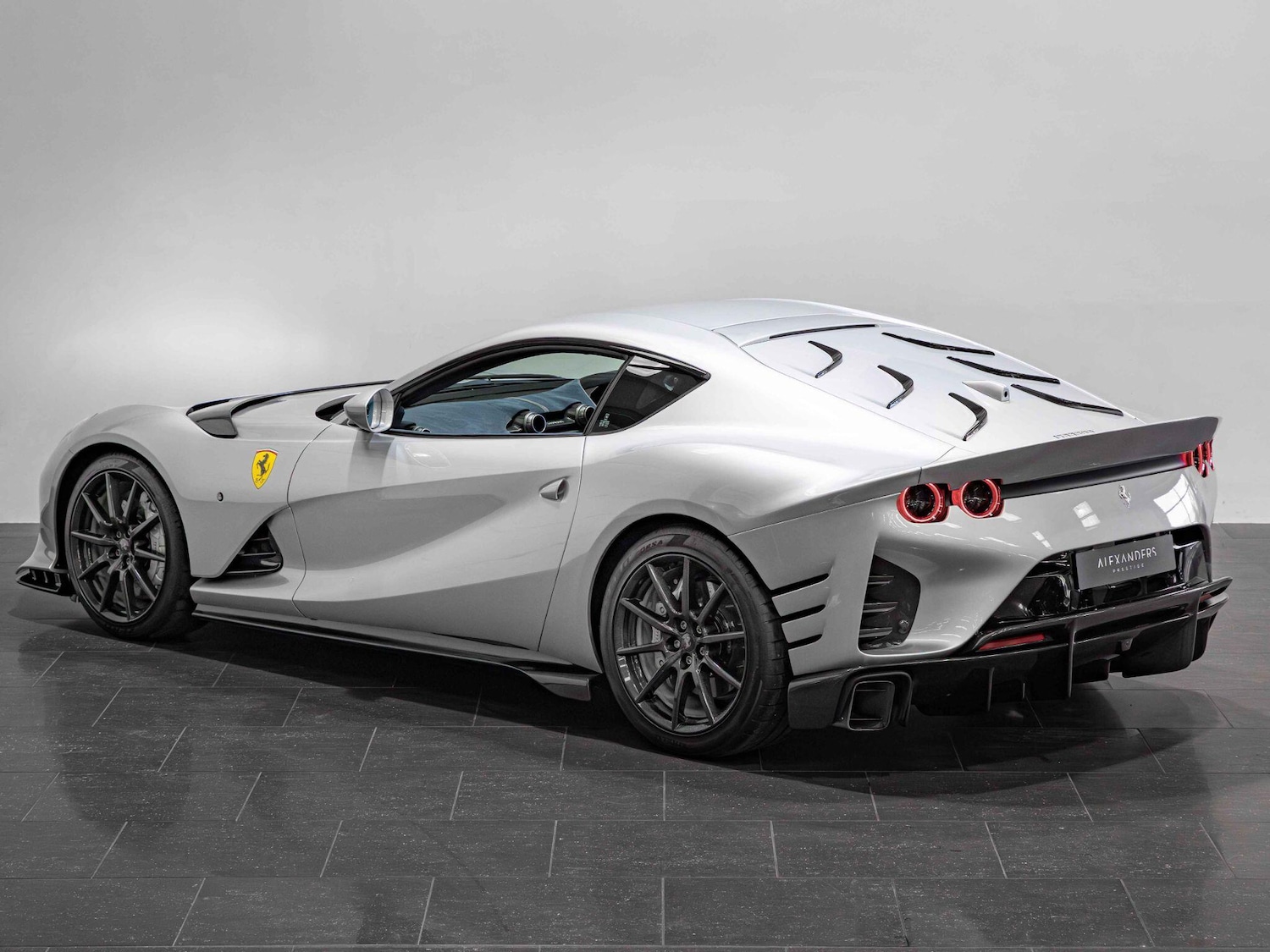 Used Ferrari 812 Competizione 2023 for sale - 76409022: Photo 48