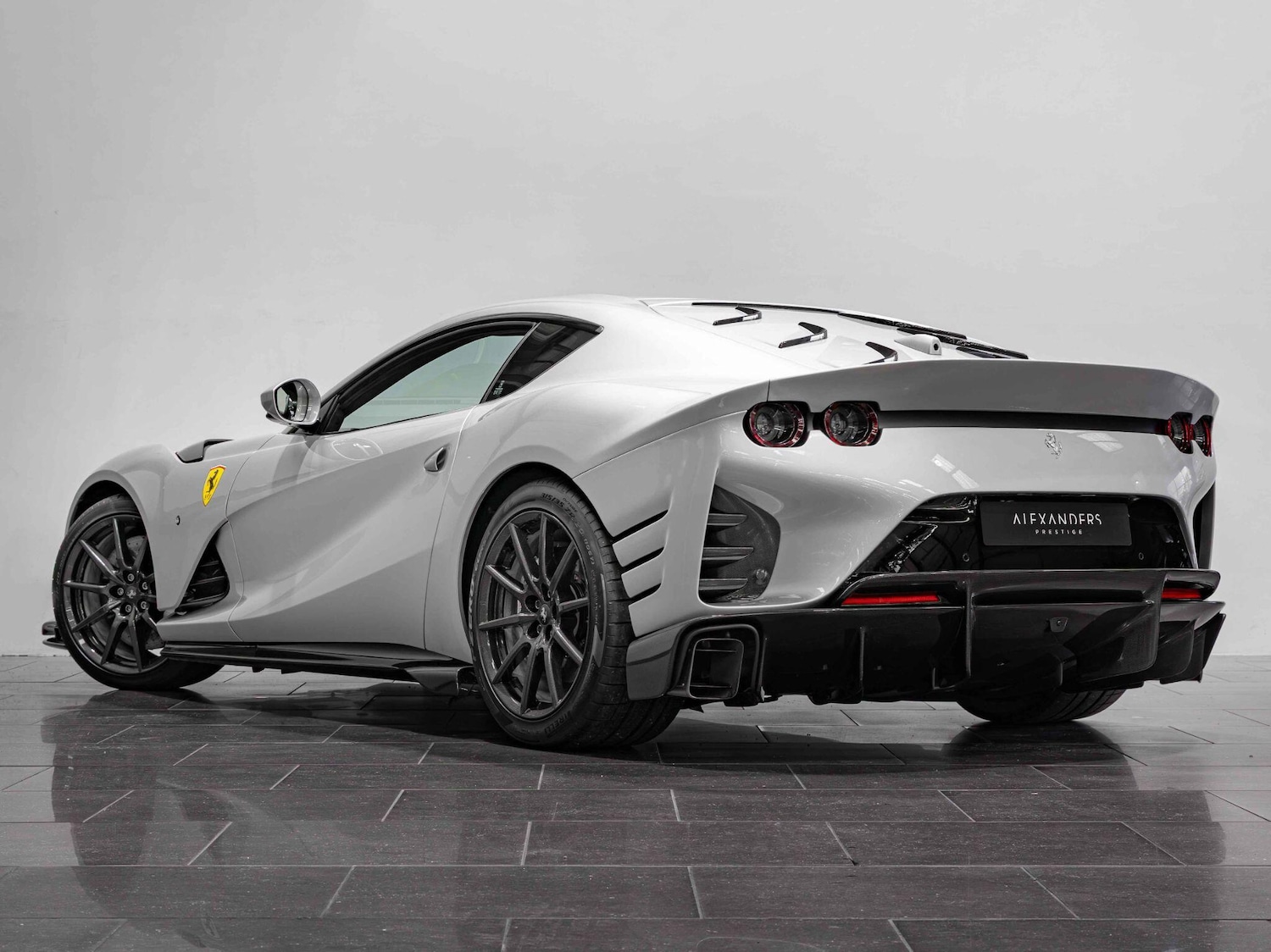 Used Ferrari 812 Competizione 2023 for sale - 76409022: Photo 7