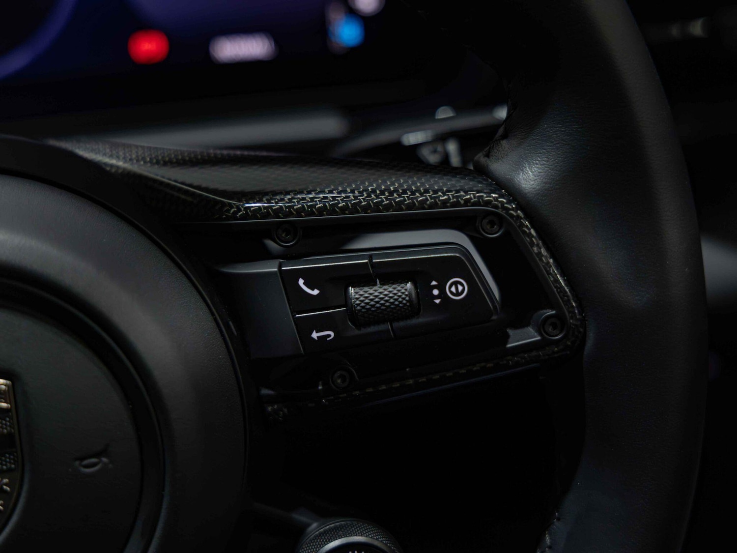 Used Porsche Macan 2025 for sale - 77343817: Photo 12