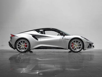 Used Lotus Emira 2025 for sale - 76801450: Photo