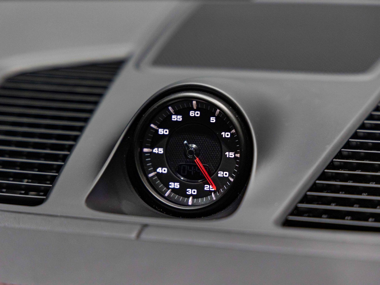 Used Porsche Cayenne 2023 for sale - 77155930: Photo 12