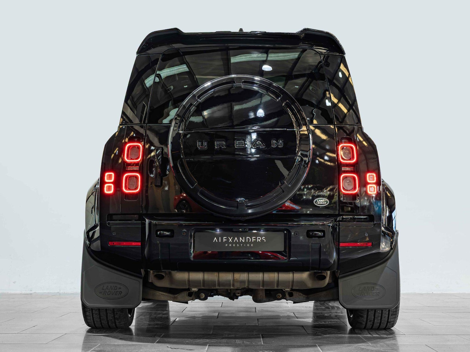 Used Land Rover Defender 2020 for sale - 77074013: Photo 11