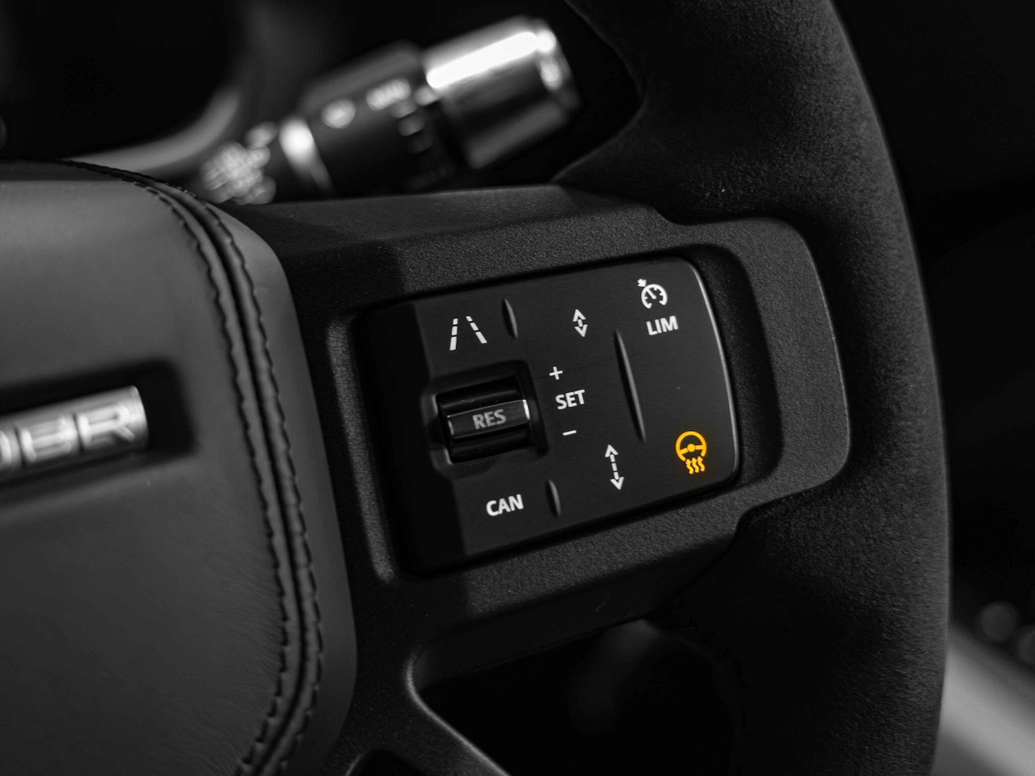 Used Land Rover Defender 2020 for sale - 77074013: Photo 21