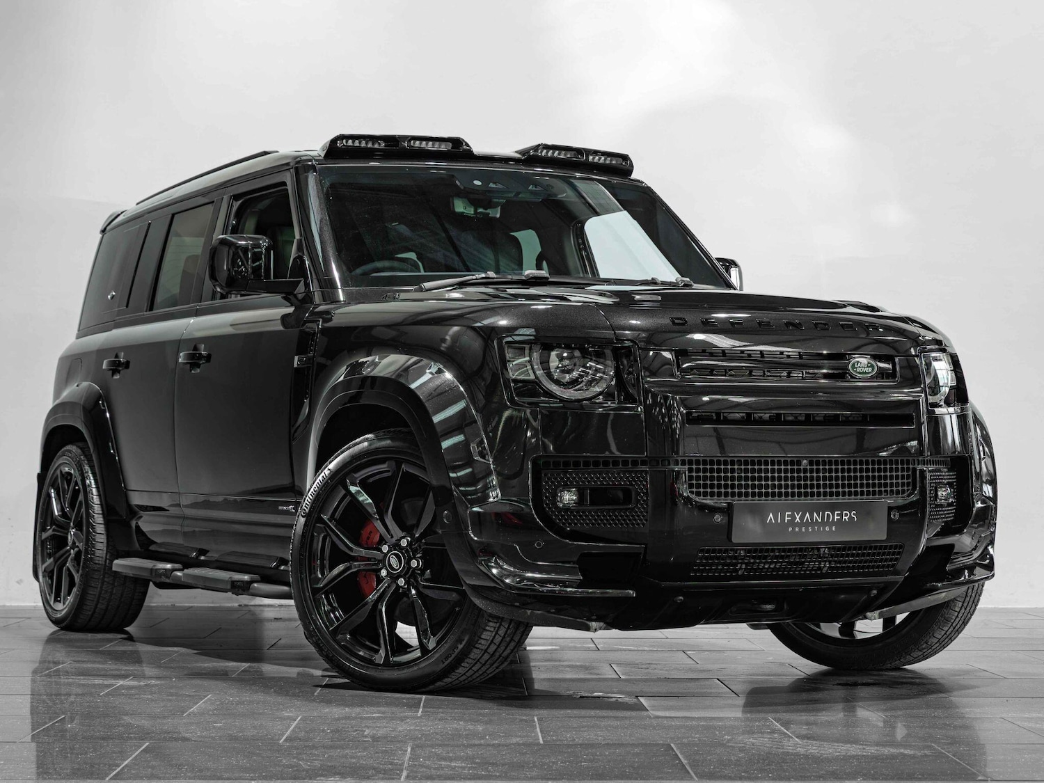 Used Land Rover Defender 2020 for sale - 77074013: Photo 8