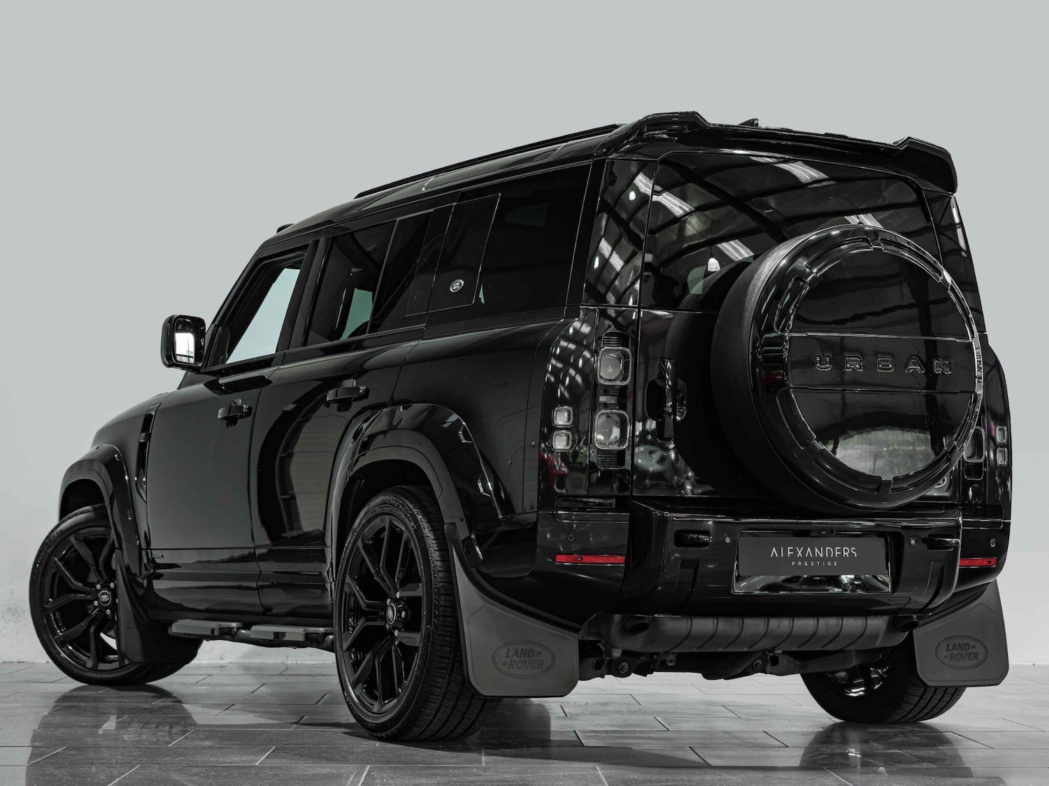 Used Land Rover Defender 2020 for sale - 77074013: Photo 9