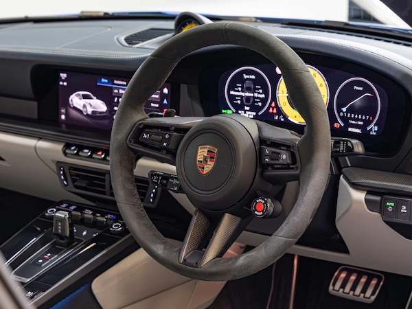 Used Porsche 911 2024 for sale - 75647265: Photo 10