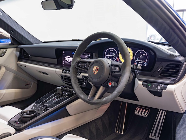 Used Porsche 911 2024 for sale - 75647265: Photo 8