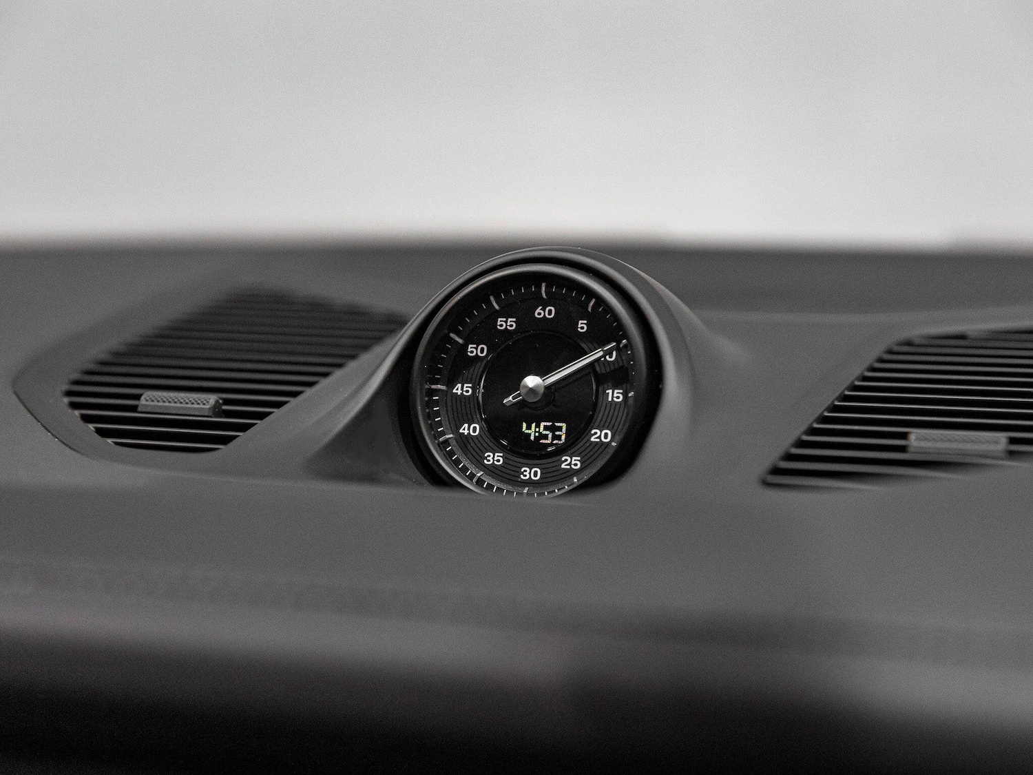 Used Porsche Cayenne 2023 for sale - 77525125: Photo 12