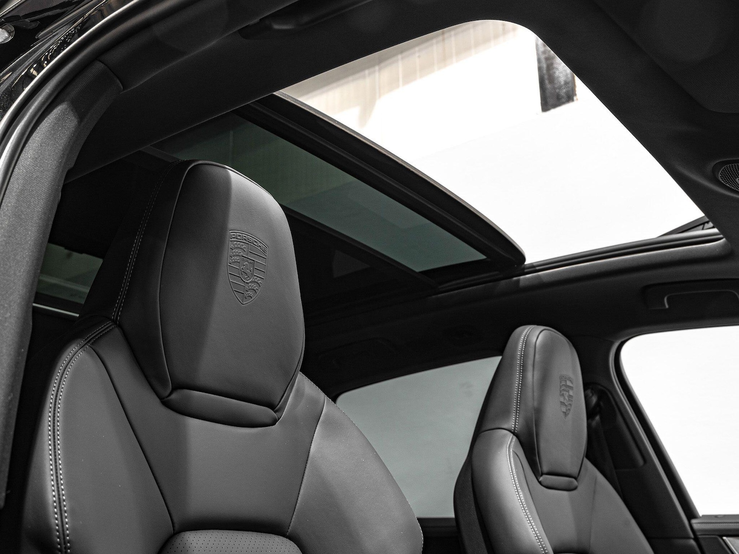 Used Porsche Cayenne 2023 for sale - 77525125: Photo 3