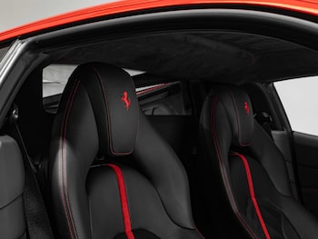 Used Ferrari F8 Tributo 2022 for sale - 76061022: Photo