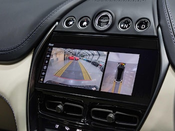 Used Aston Martin DBX 2023 for sale - 76476466: Photo