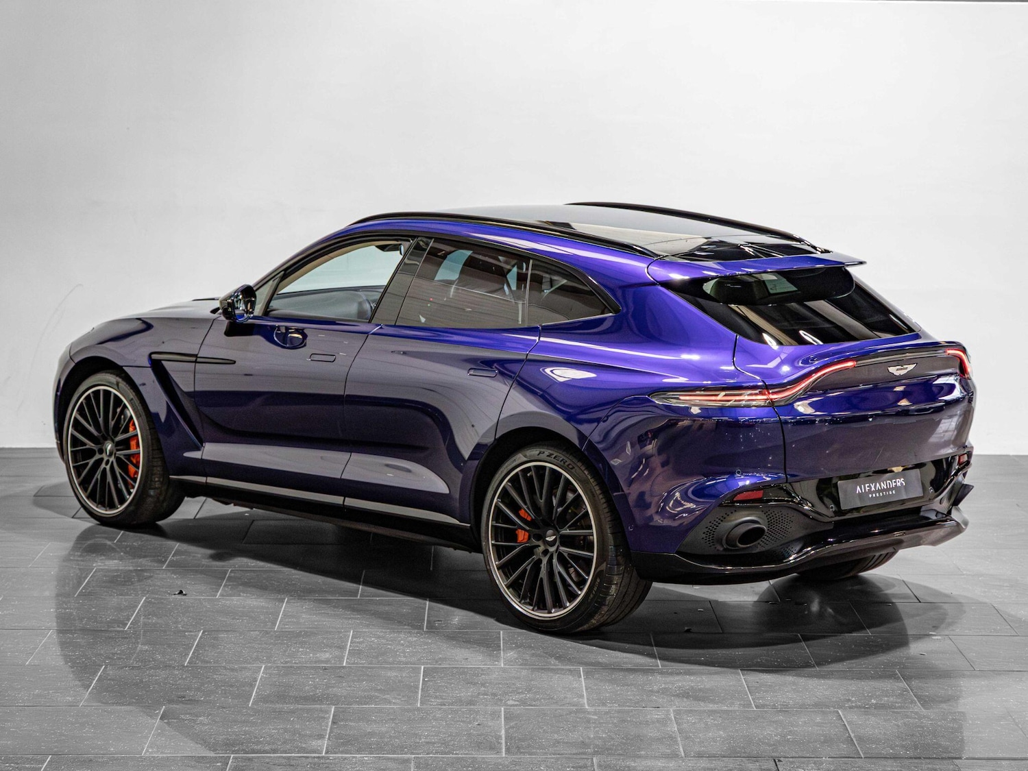 Used Aston Martin DBX for sale - 76476466: Photo 5