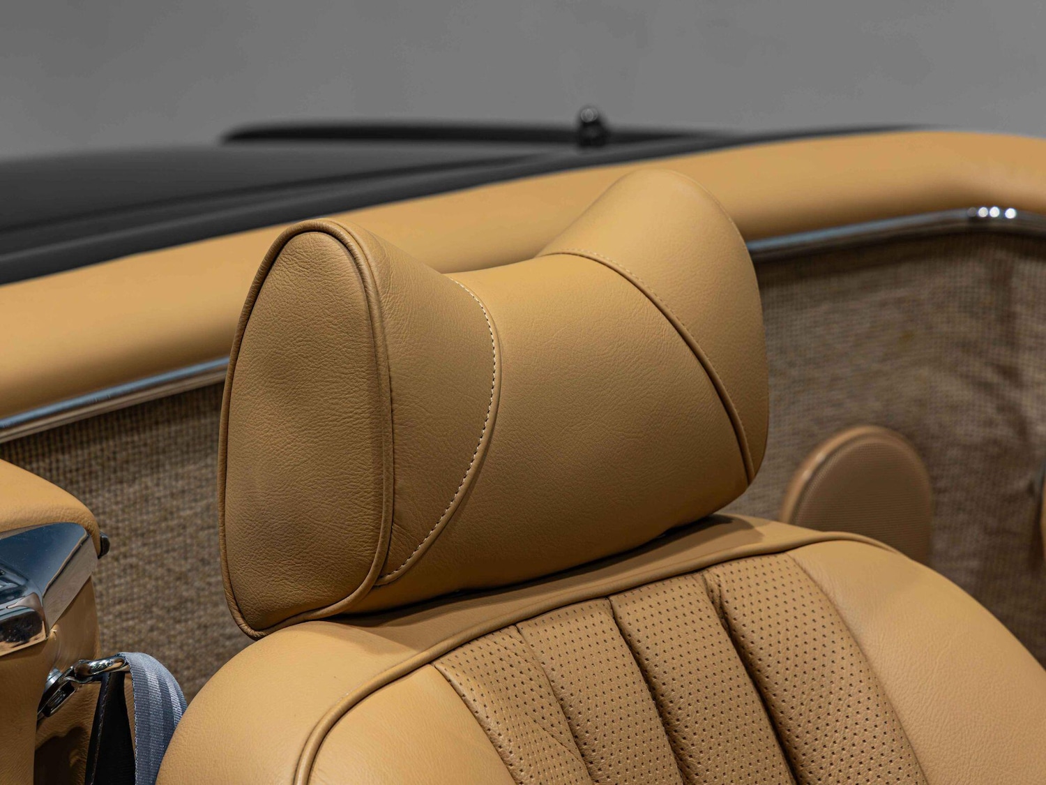 Used Mercedes-Benz 230 SL 1967 for sale - 77017037: Photo 12