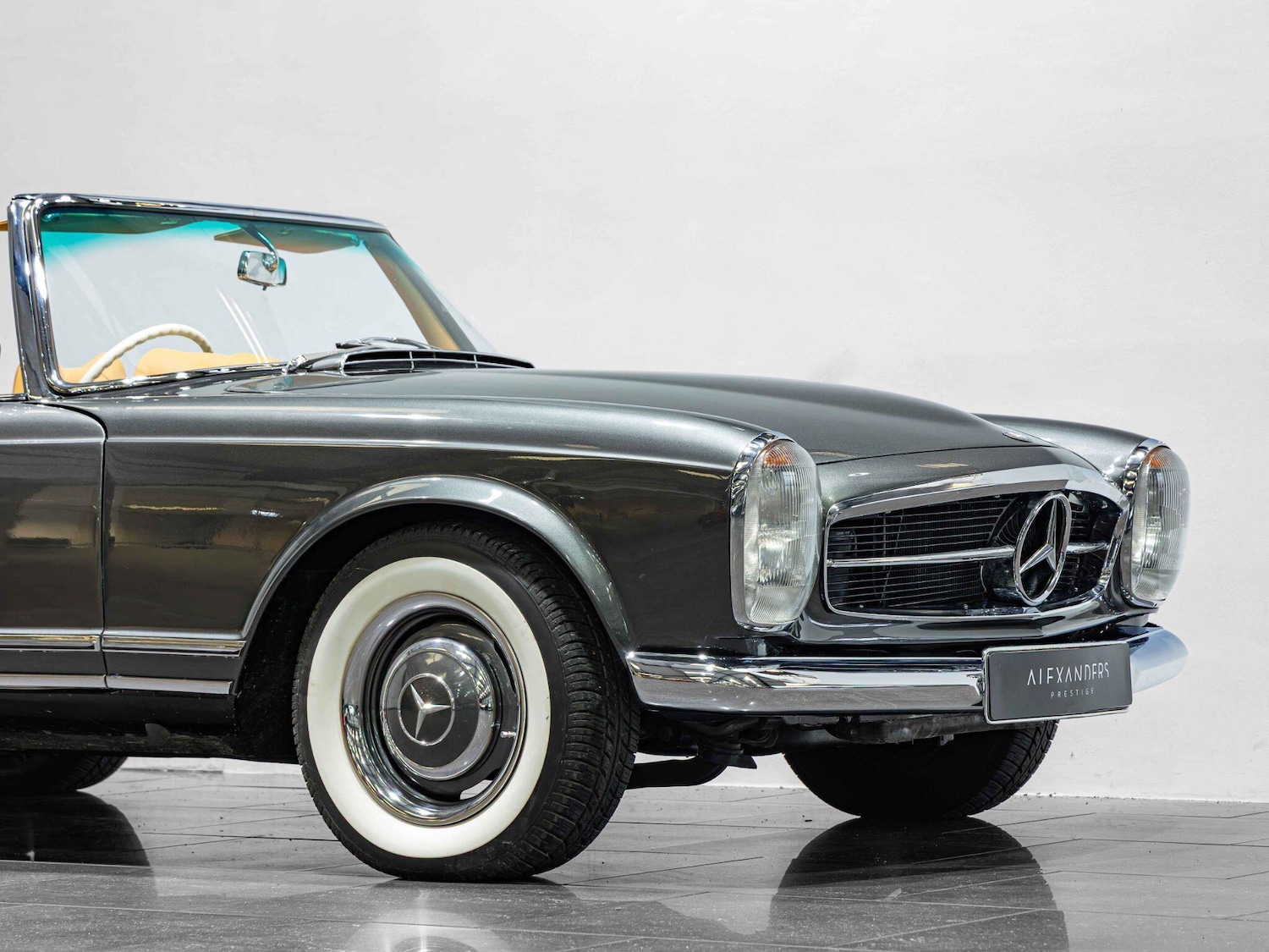 Used Mercedes-Benz 230 SL 1967 for sale - 77017037: Photo 22