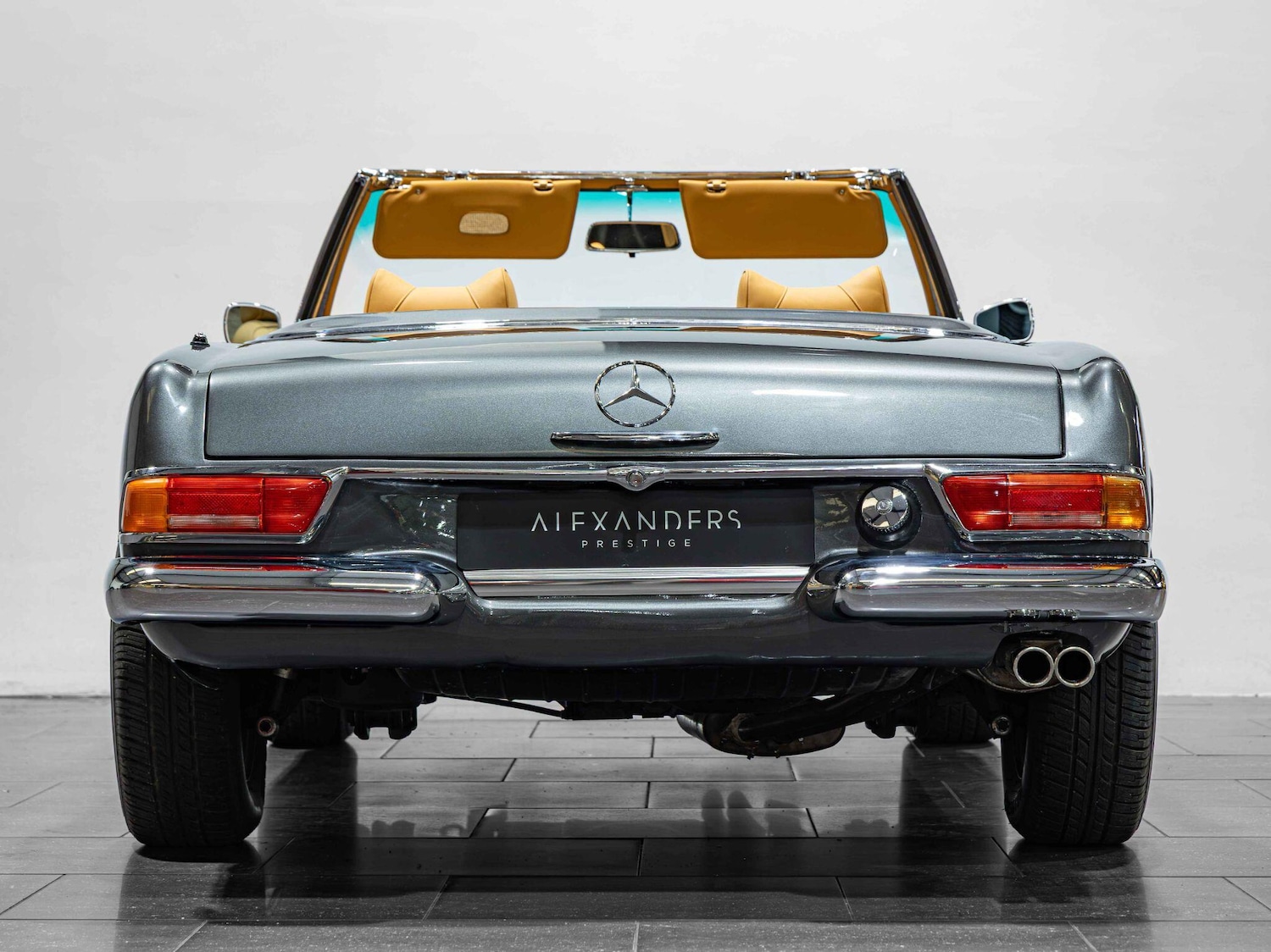 Used Mercedes-Benz 230 SL 1967 for sale - 77017037: Photo 25