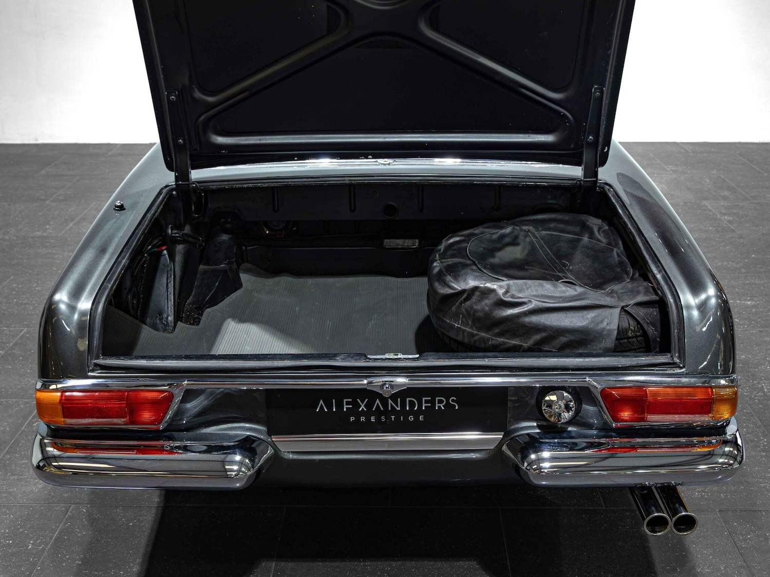 Used Mercedes-Benz 230 SL 1967 for sale - 77017037: Photo 27